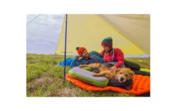 Sea To Summit Aeros Premium Deluxe Pillow -Sea To Summit Outlet Store Sea to Summit Aeros Premium Deluxe Pillow Lifestyle 3d4ad510 c638 4fe3 ac8f 796f4eaf478d