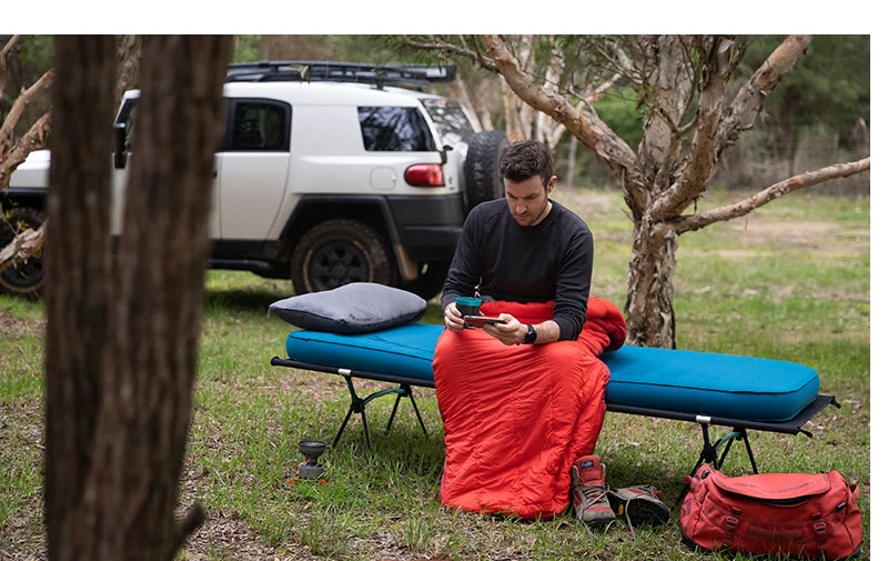 Sea To Summit Comfort Deluxe Self-Inflating Sleeping Mat 8 Sea To Summit Comfort Deluxe Self-Inflating Sleeping Mat - Image 8